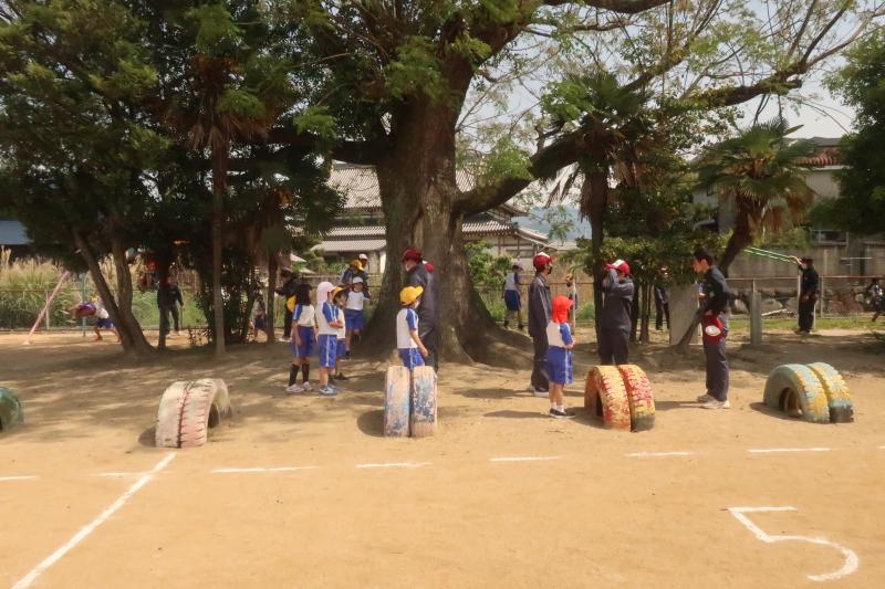 小学生との交流